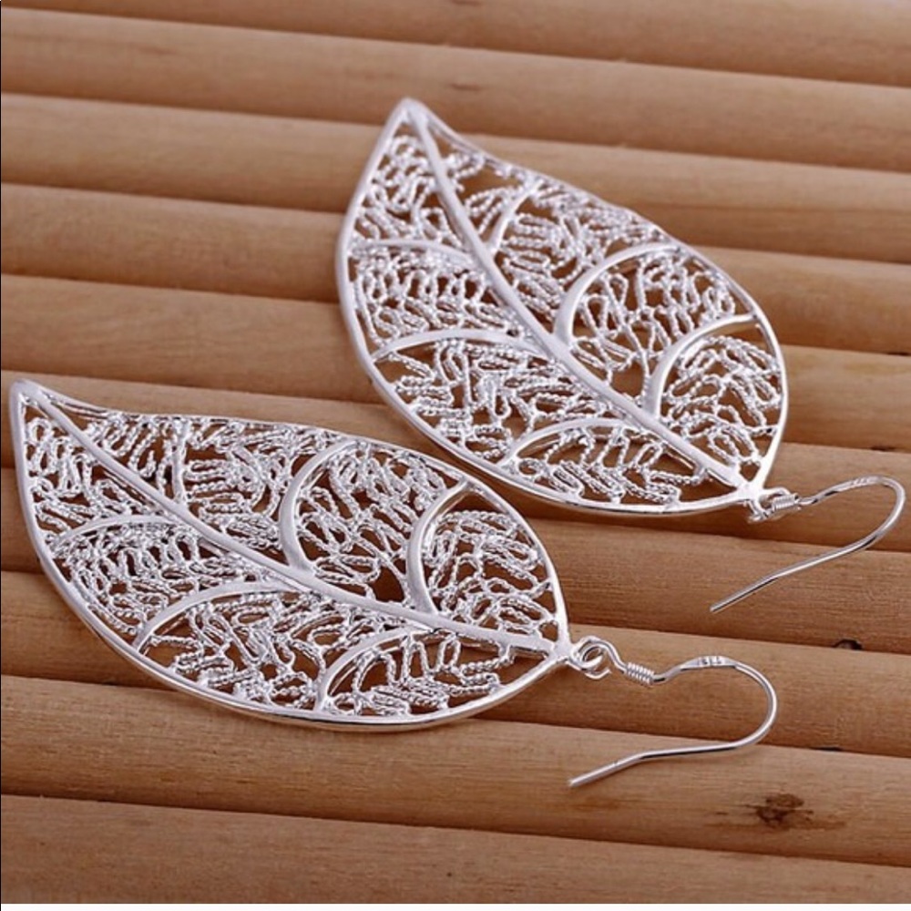.925 Silver/ Beautiful Big Leaf Earring